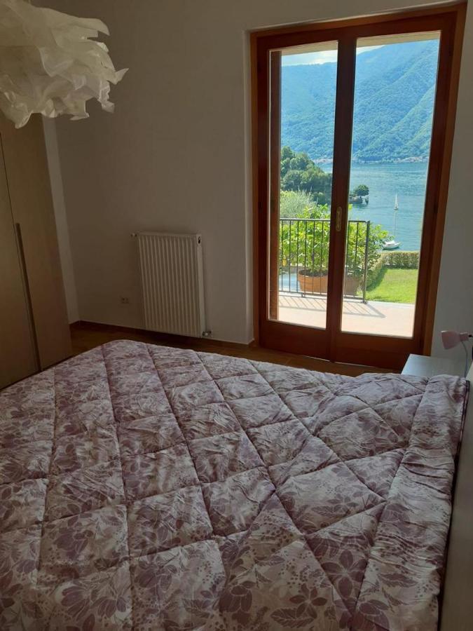 Big Apartment With Lake View And Two Bedrooms Sala Comacina Eksteriør billede